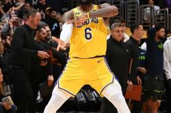 别的纪录难破(pò)！詹皇兩(liǎng)上榜，NBA五纪录無(wú)解(jiě)