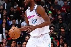 NBA季前赛明日赛程(chéng)预告：火箭对阵老(lǎo)鹰，雷霆迎战独行侠