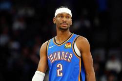 场均40分7.5助攻！亚历山大穩(wěn)坐联盟第一人寶(bǎo)座，NBA更新换代