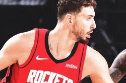 申京现在场均正負(fù)值(zhí)+14.9，與(yǔ)约基奇并列NBA正負(fù)值(zhí)最高