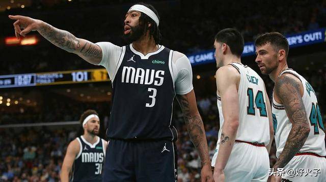 霸气,帕金斯向独行侠的对手发出安东尼·戴维斯的警告