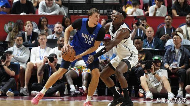 霸气,帕金斯向独行侠的对手发出安东尼·戴维斯的警告