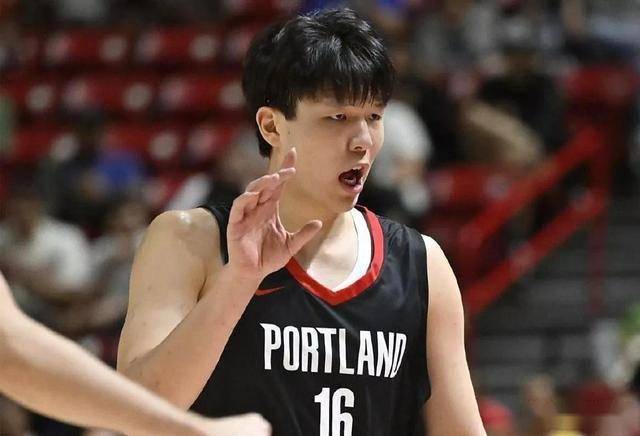 NBA战报:勇士12-123翻盘开拓者!库里16+11