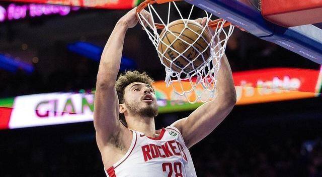 NBA最新战报:火箭140-127战胜爵士、杜兰特7连中遭到质疑!