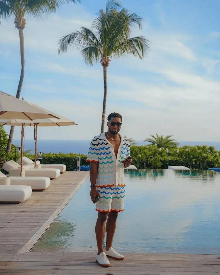 生涯首次一阵!多诺万-米切尔ins晒出训练和休闲照