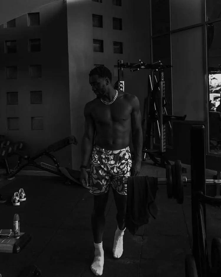 生涯首次一阵!多诺万-米切尔ins晒出训练和休闲照