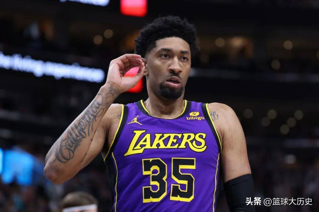 两次膝盖手术!29岁的伍德,还能重返NBA吗?