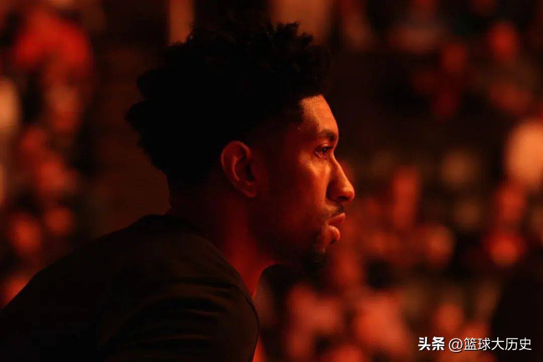 两次膝盖手术!29岁的伍德,还能重返NBA吗?