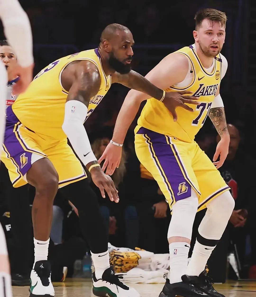 沃尔退役背后:火箭重建背后的“暗战”