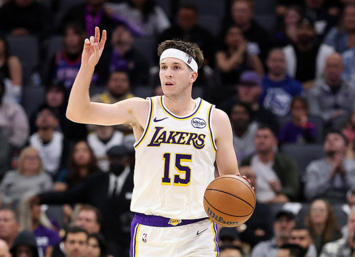 NBA新秀里夫斯惊艳表现,或签下顶薪合同