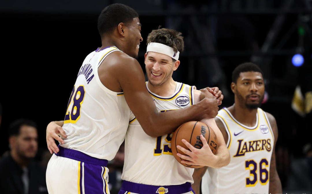 NBA全明星人选里夫斯的顶薪合同前景如何?