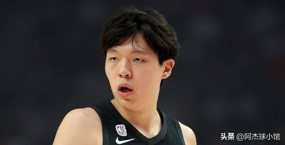 杨瀚森被隔扣!欢迎来到NBA