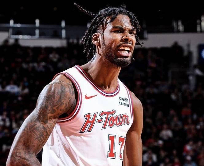 NBA自由市场探析：球队续约策略背后的逻辑