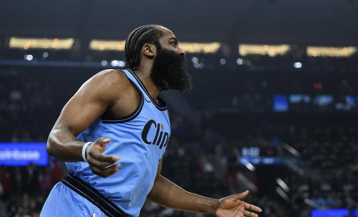 火箭跌出战力榜前三！NBA更新官方战力榜，雷霆15连胜登顶，NBA新王当立？